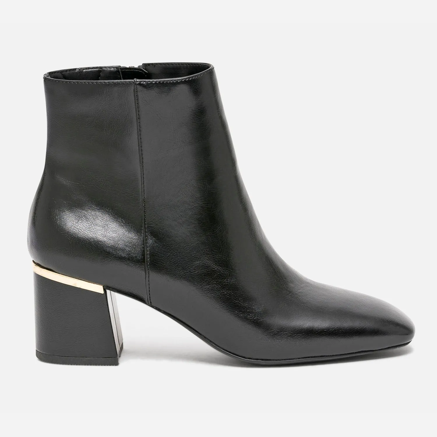 Noir Boots with Heel Barrette at ERAM