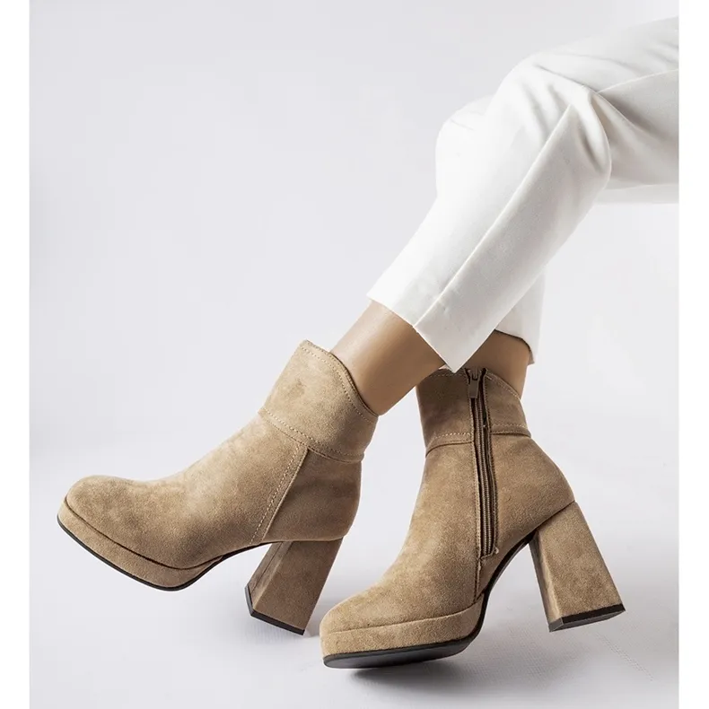 Chunky Heel Gray Boots Itaf Beige