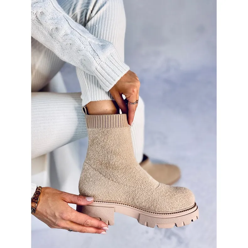 Bottines style chaussettes couleur kaki beige