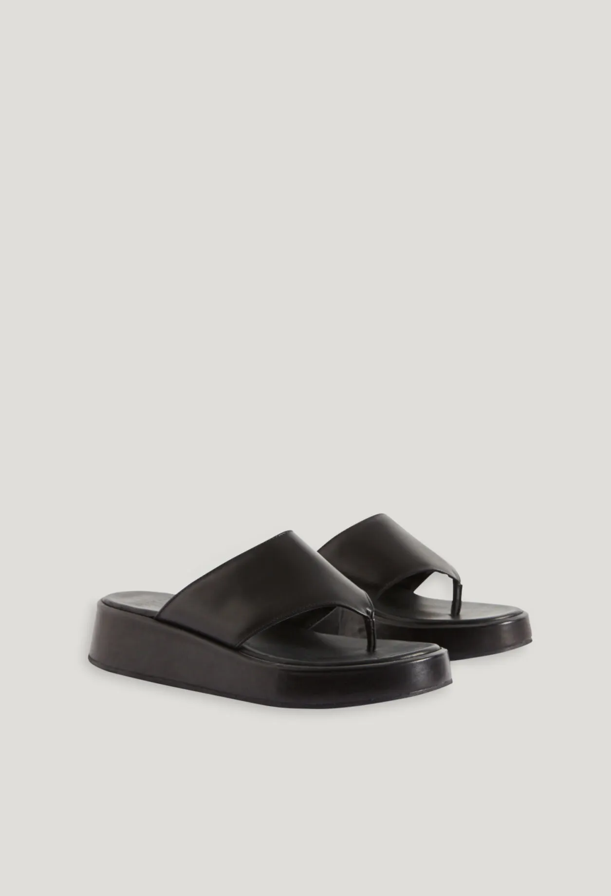 Black leather sandals | Claudie FR